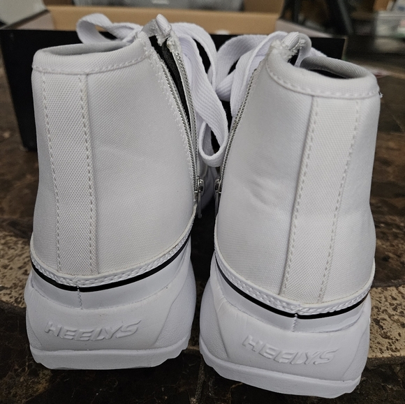 HEELYS Women's 7 Big Kids 6 Veloz White heeled Heel Shoe - Picture 6 of 9
